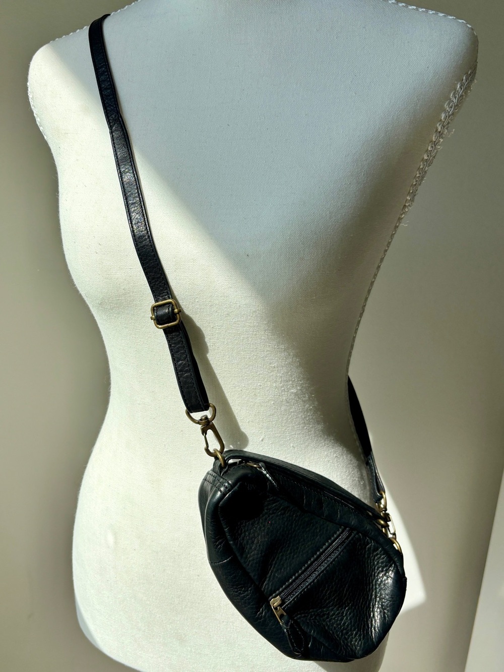 LL Bean Vintage AmeriBag Black Leather Small Crossbody Bag